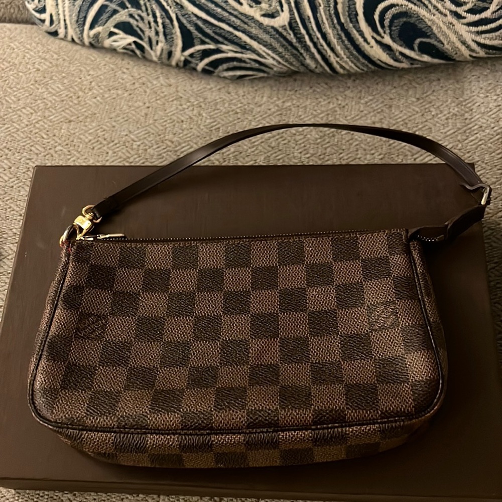 Louis Vuitton Damier  - Pochette Accessories pouch wristlet
